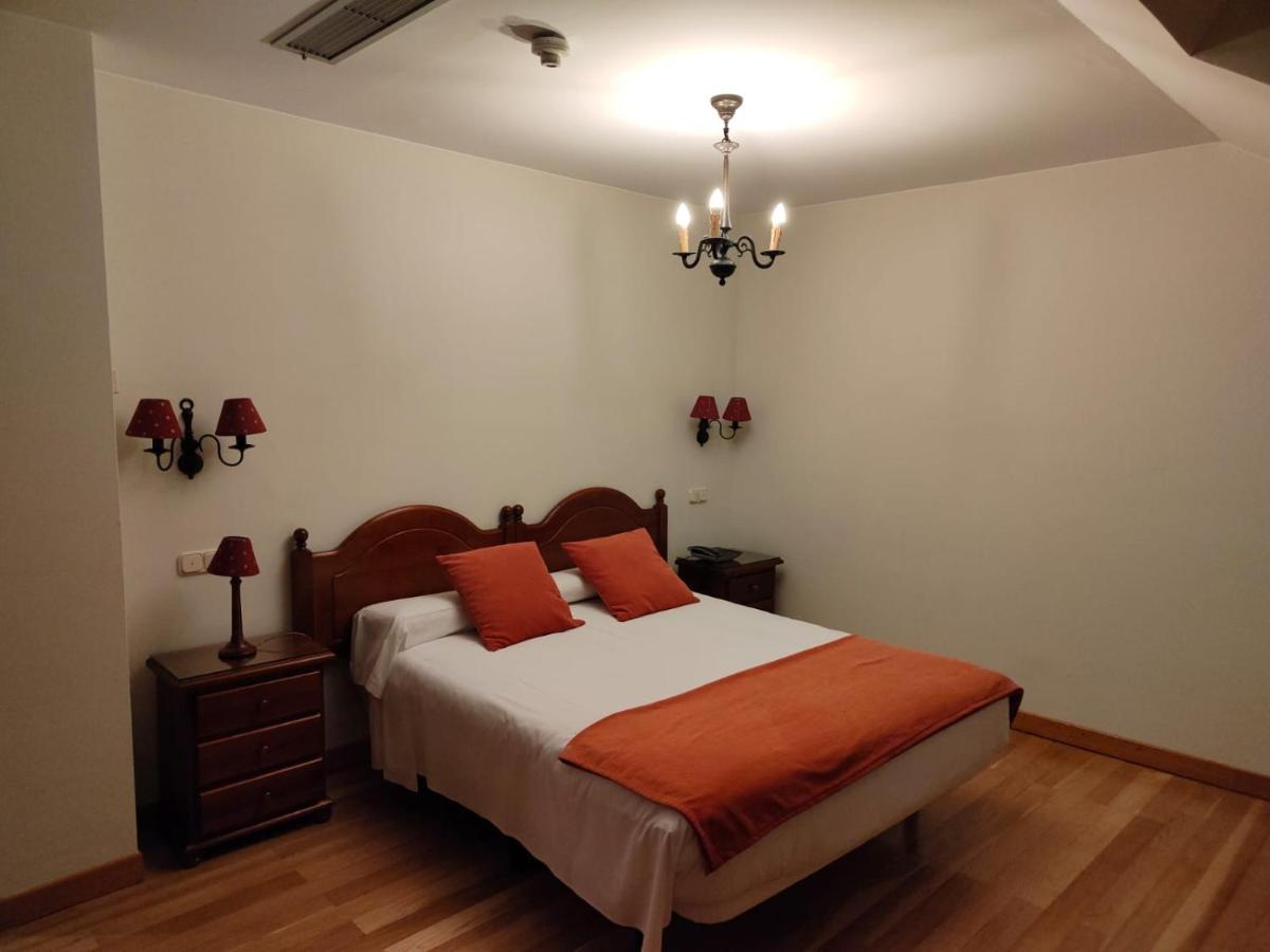 La Posada De Pradorey Ventosilla Екстер'єр фото
